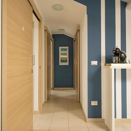פאלמי Civico 64 Bed & Breakfast In Mansarda מראה חיצוני תמונה